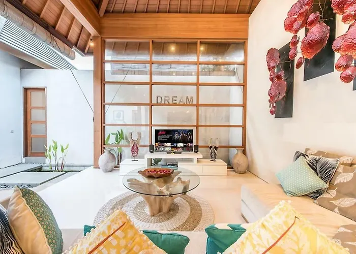 Villa Manis, Luxury 3 Bedroom Heart Of Seminyak (Bali)