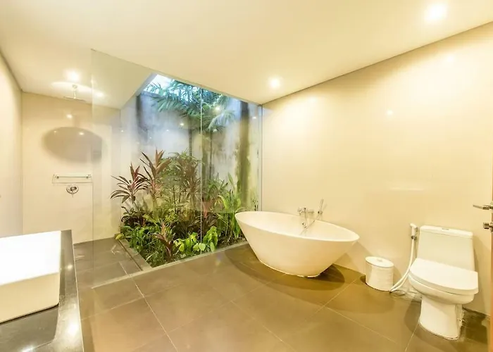 Villa Manis, Luxury 3 Bedroom Heart Of *